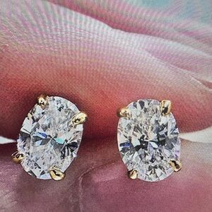 Costume Diamond Studs Gold Brackets W|Velvet Jewelry Box